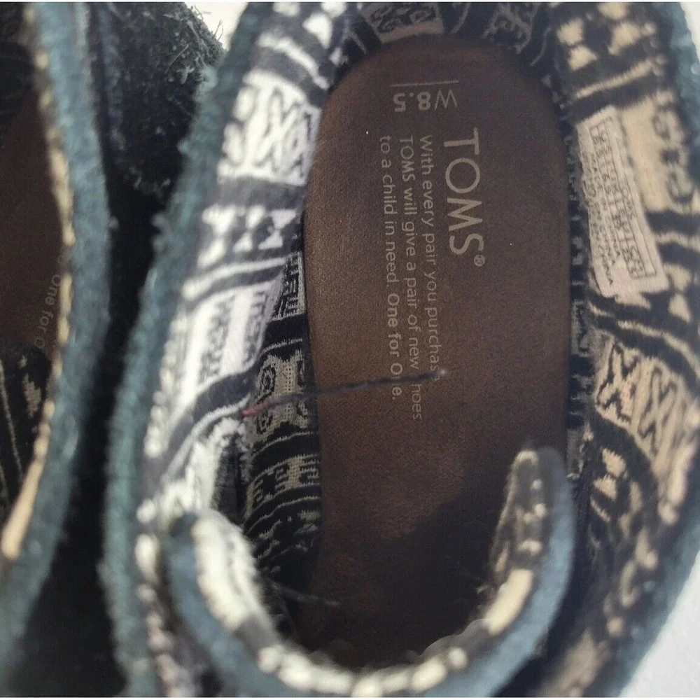 TOMS Desert Wedge Booties Suede Lace Up Chukka Boho Minimalist Black W 8.5